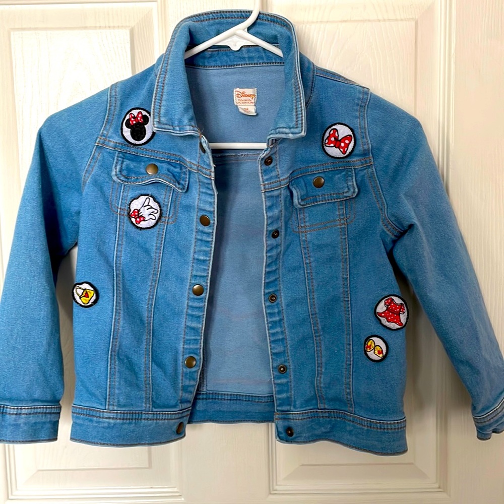 Disney Girls Minnie Mouse patches denim jean jacket with patches. Sz 7/6.